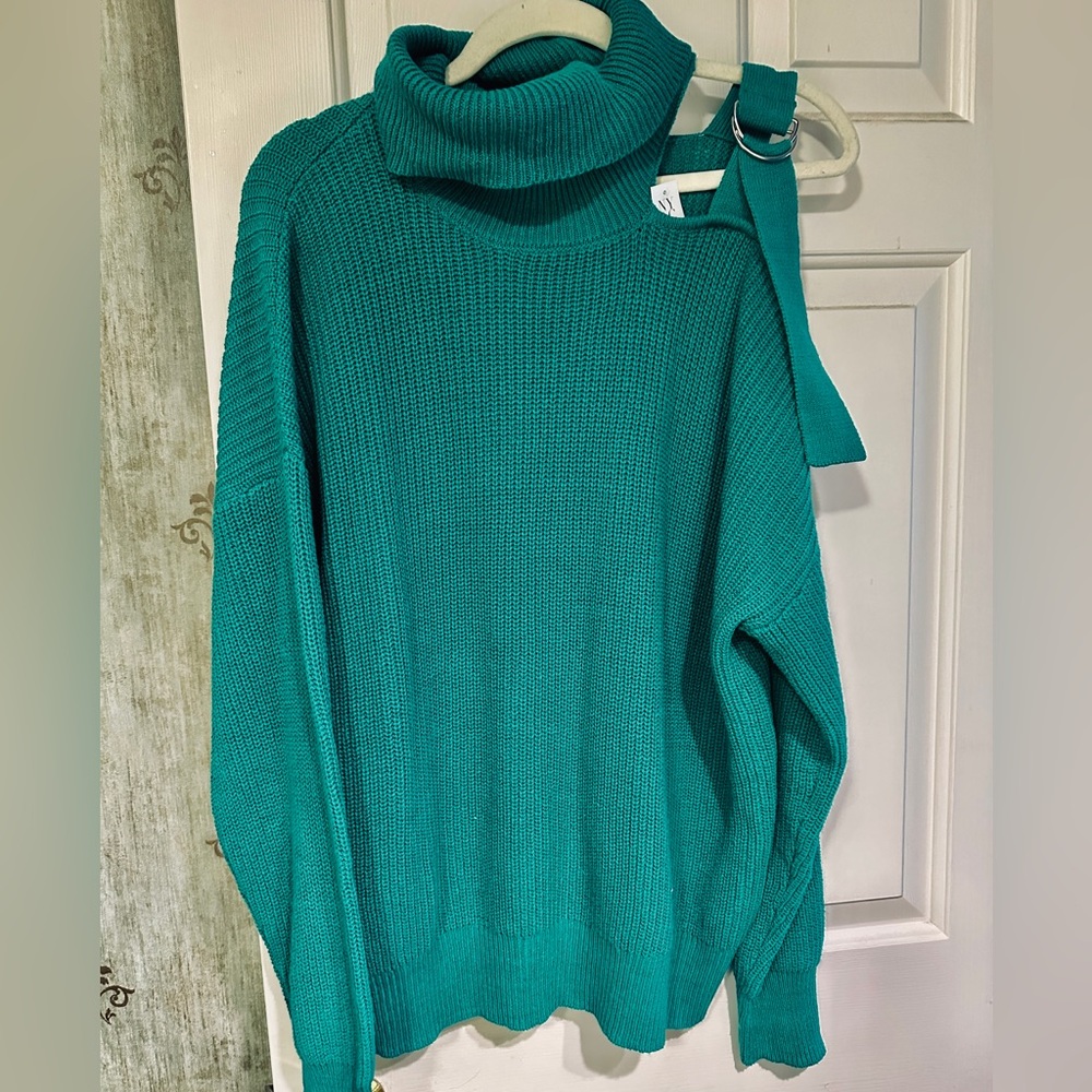 With tags, green turtleneck sweater, with one open shoulder